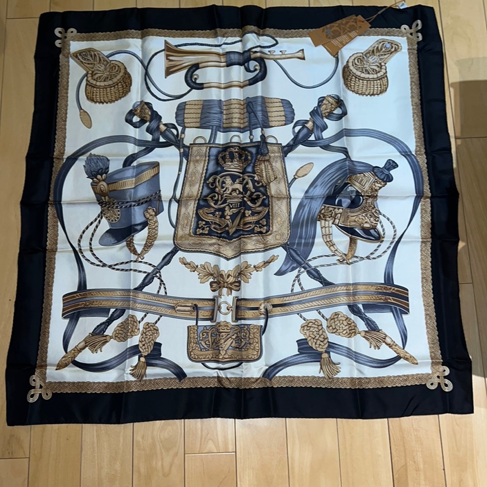 Wensli silk scarf